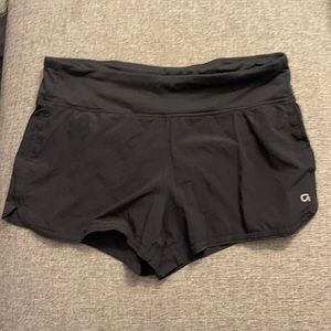 Gap fit black athletic shorts